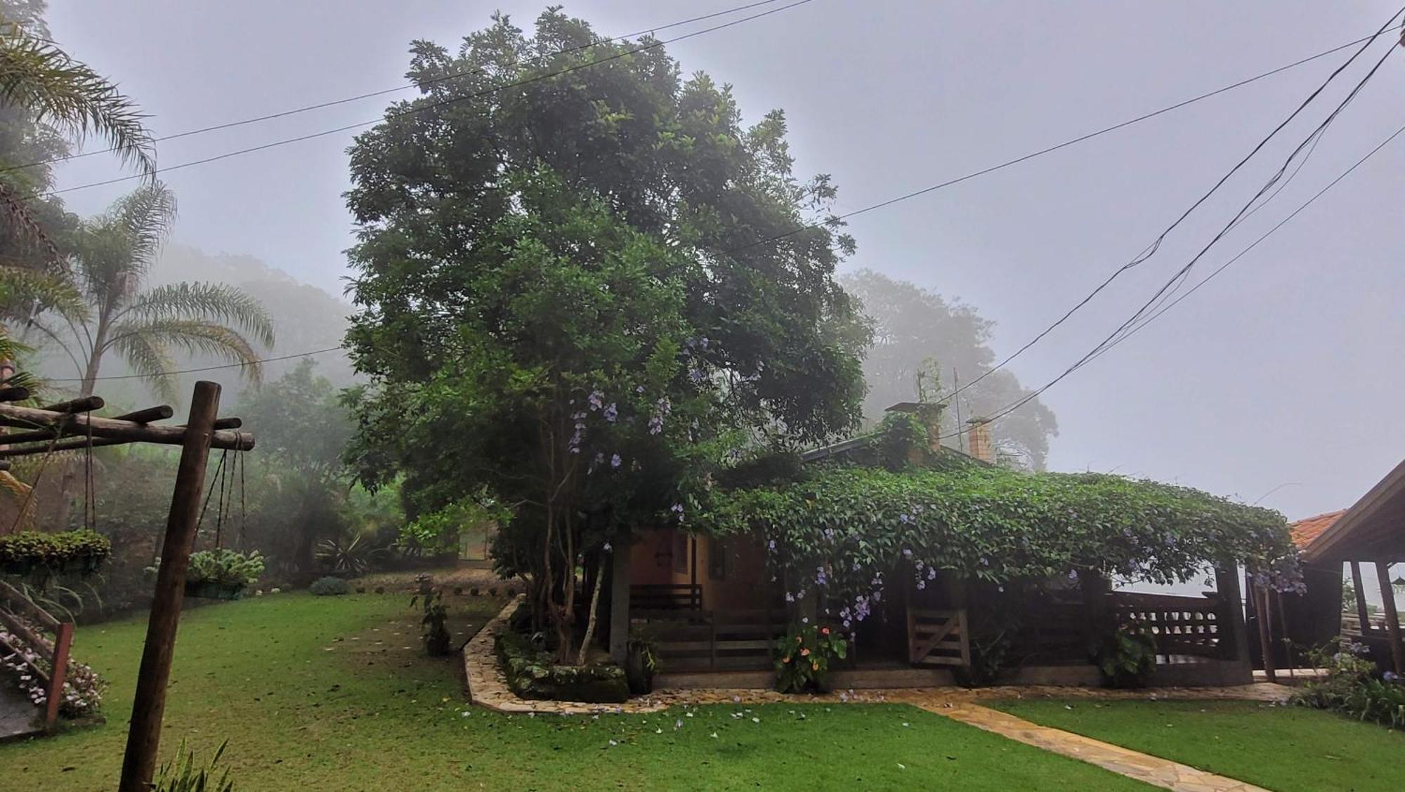 Chacara Alto Do Vale Villa Bueno Brandao Bagian luar foto