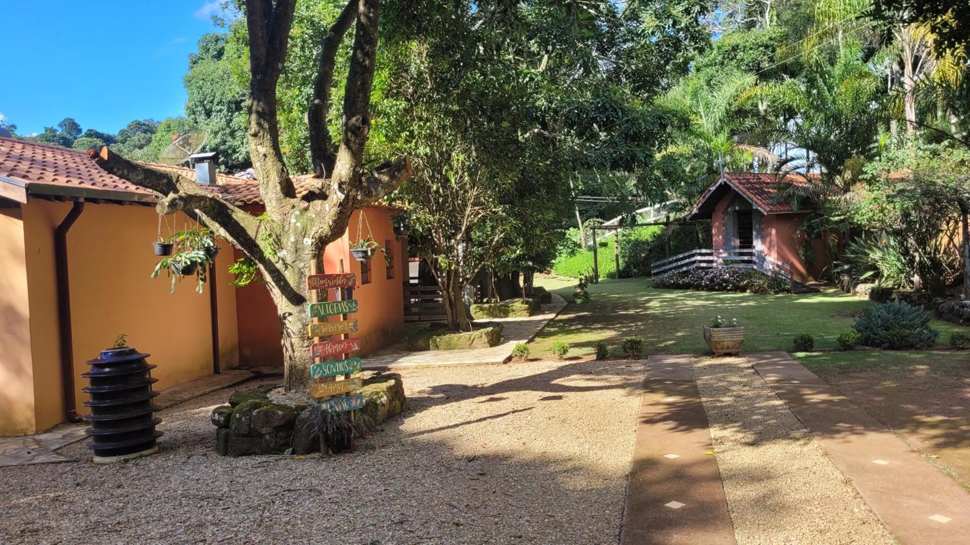 Chacara Alto Do Vale Villa Bueno Brandao Bagian luar foto